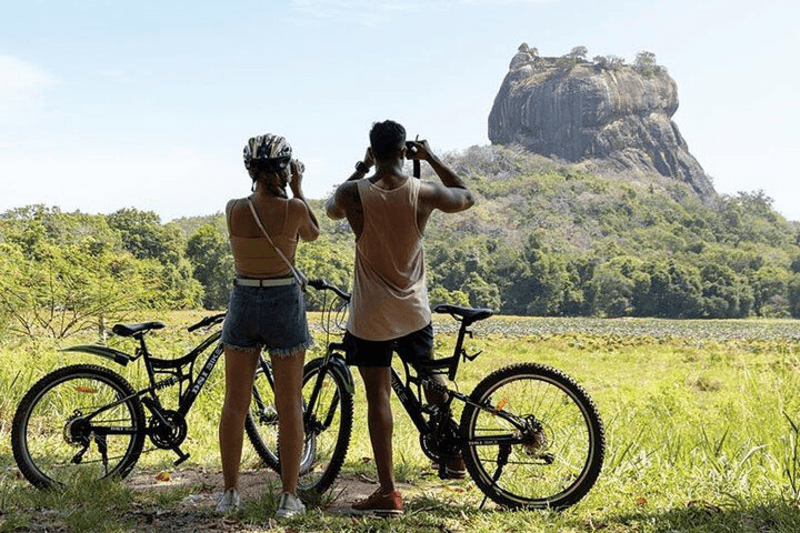 Bicycle Rent in Sigiriya Sri Lanka